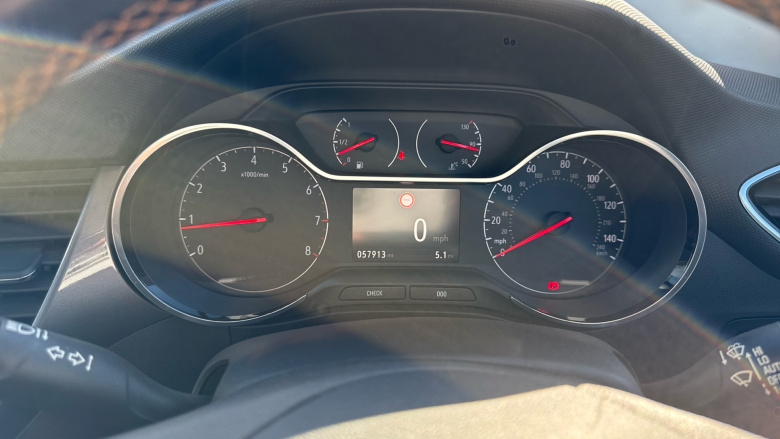 Vauxhall Crossland X 1.2T [130] Tech Line Nav 5dr [Start Stop] Petrol Hatchback